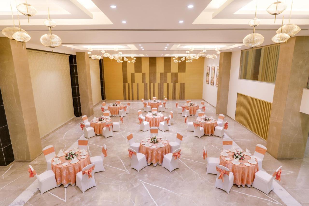 Lemon Tree Hotel Agra Shikohabad Esterno foto