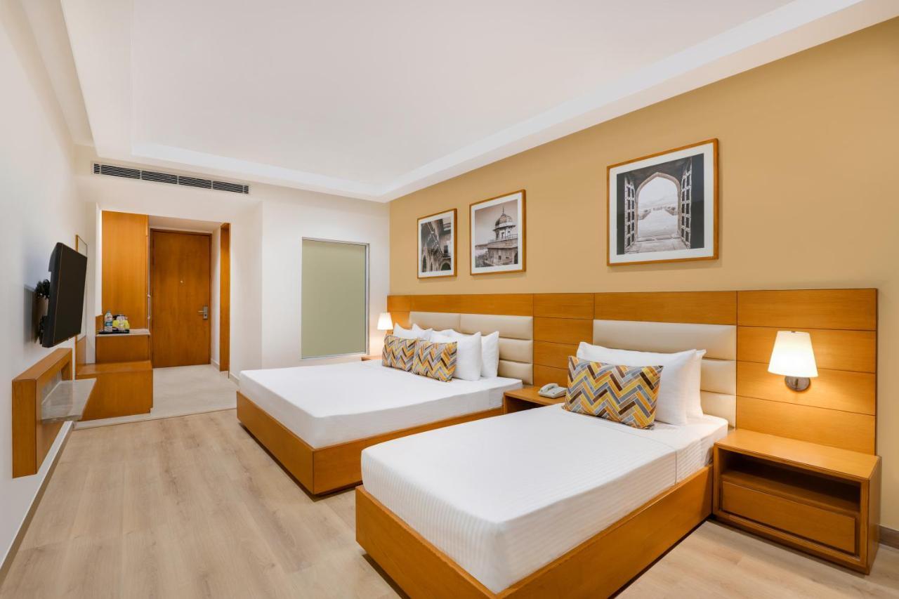 Lemon Tree Hotel Agra Shikohabad Esterno foto