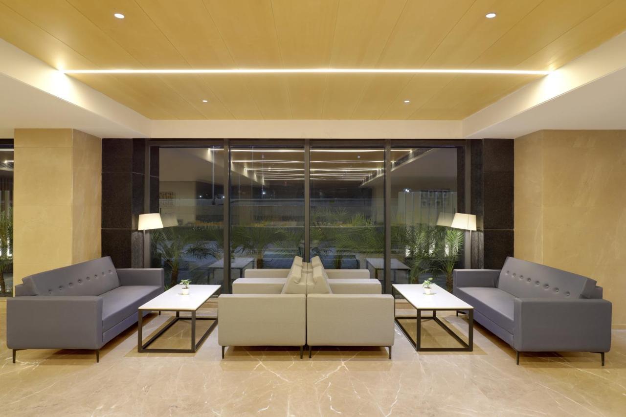 Lemon Tree Hotel Agra Shikohabad Esterno foto