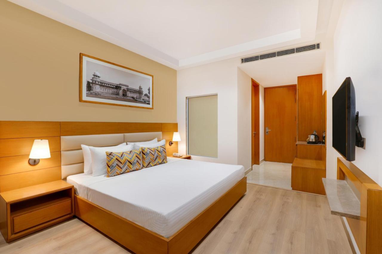 Lemon Tree Hotel Agra Shikohabad Esterno foto